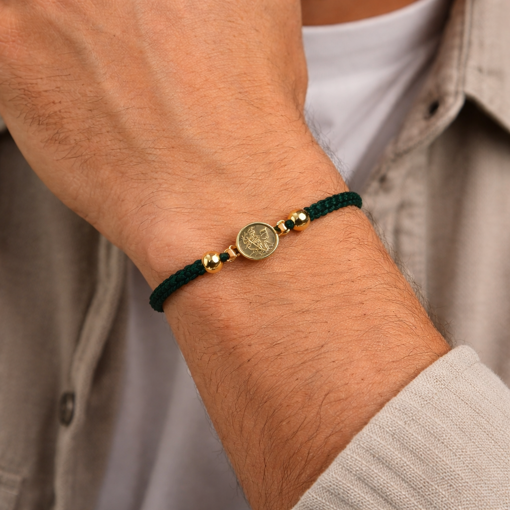 Pulsera con dije de san gabriel+ balines lisos 4m